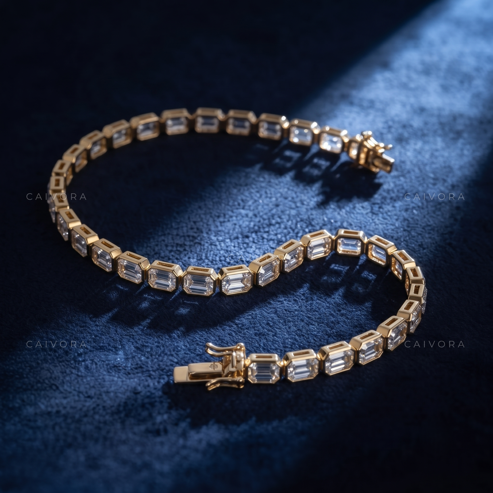 Sleek Emerald Bezel Tennis Bracelet