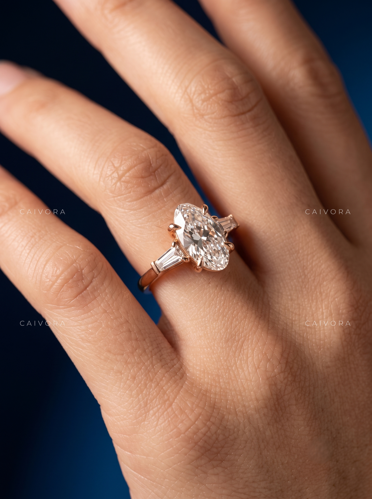 Distinctive Curves with a Moval Cut Center Diamond