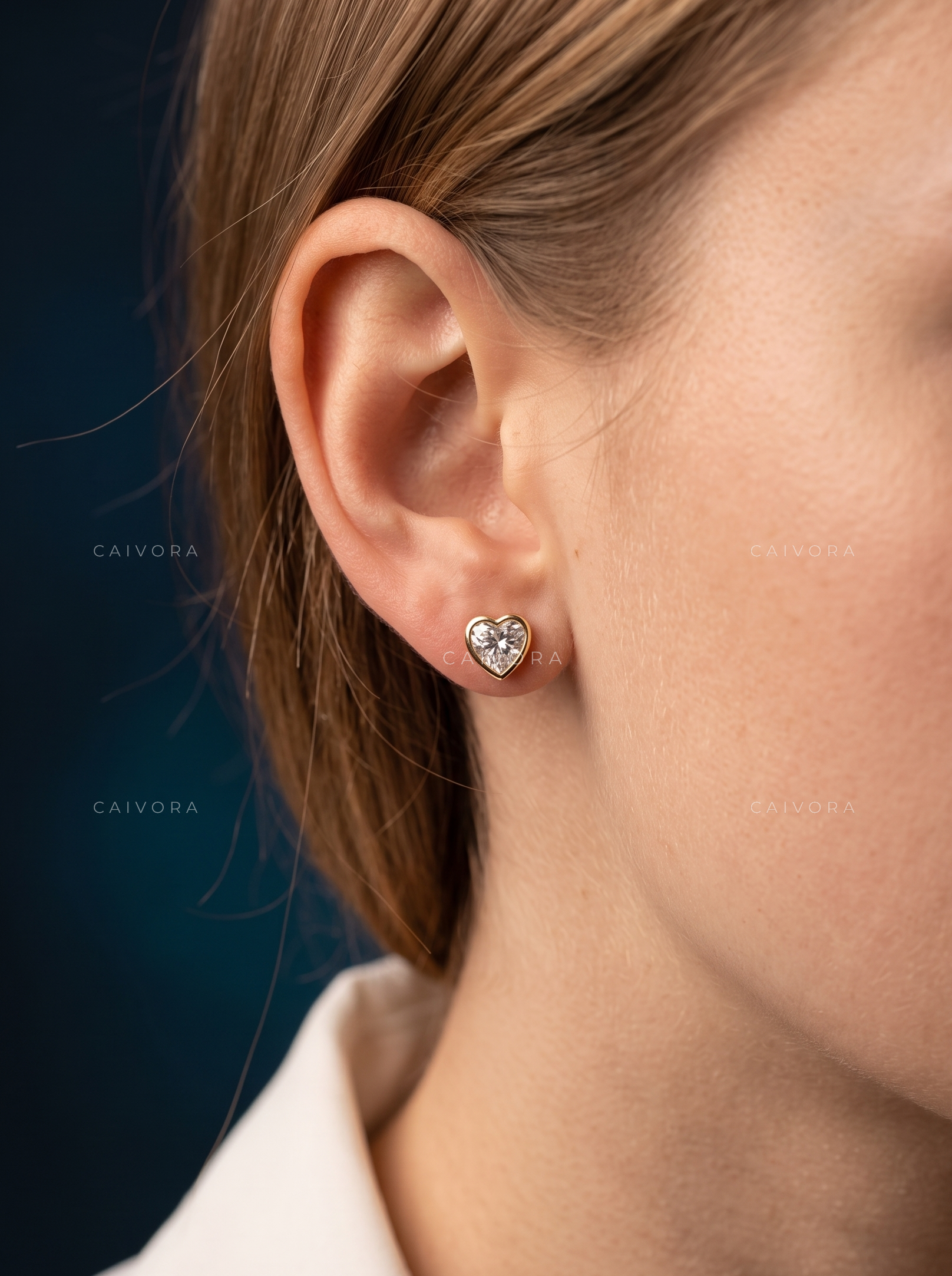 Amora Romantic Bezel Heart Stud Earrings