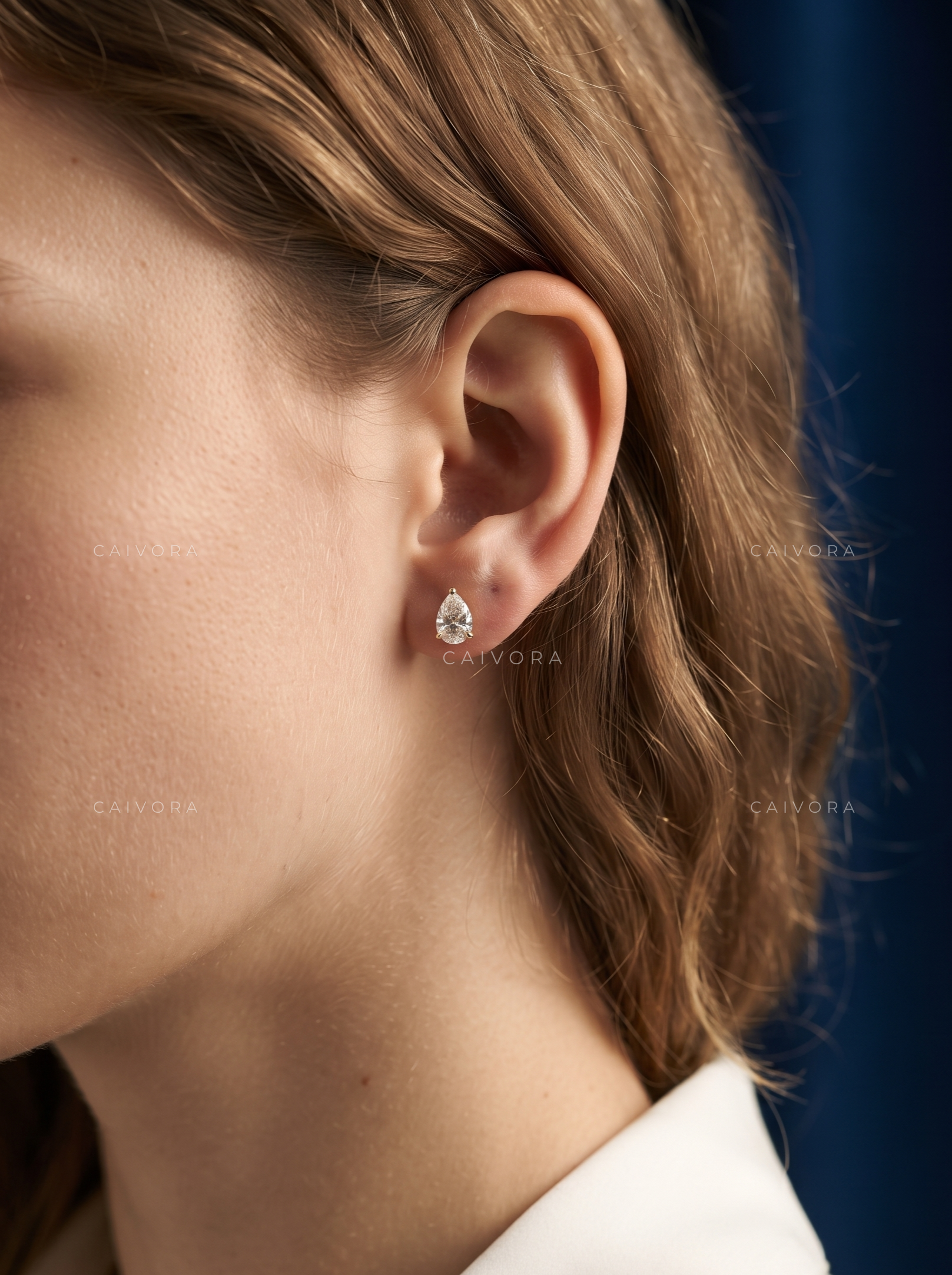 Graceful Teardrop Classic Contemporary Studs