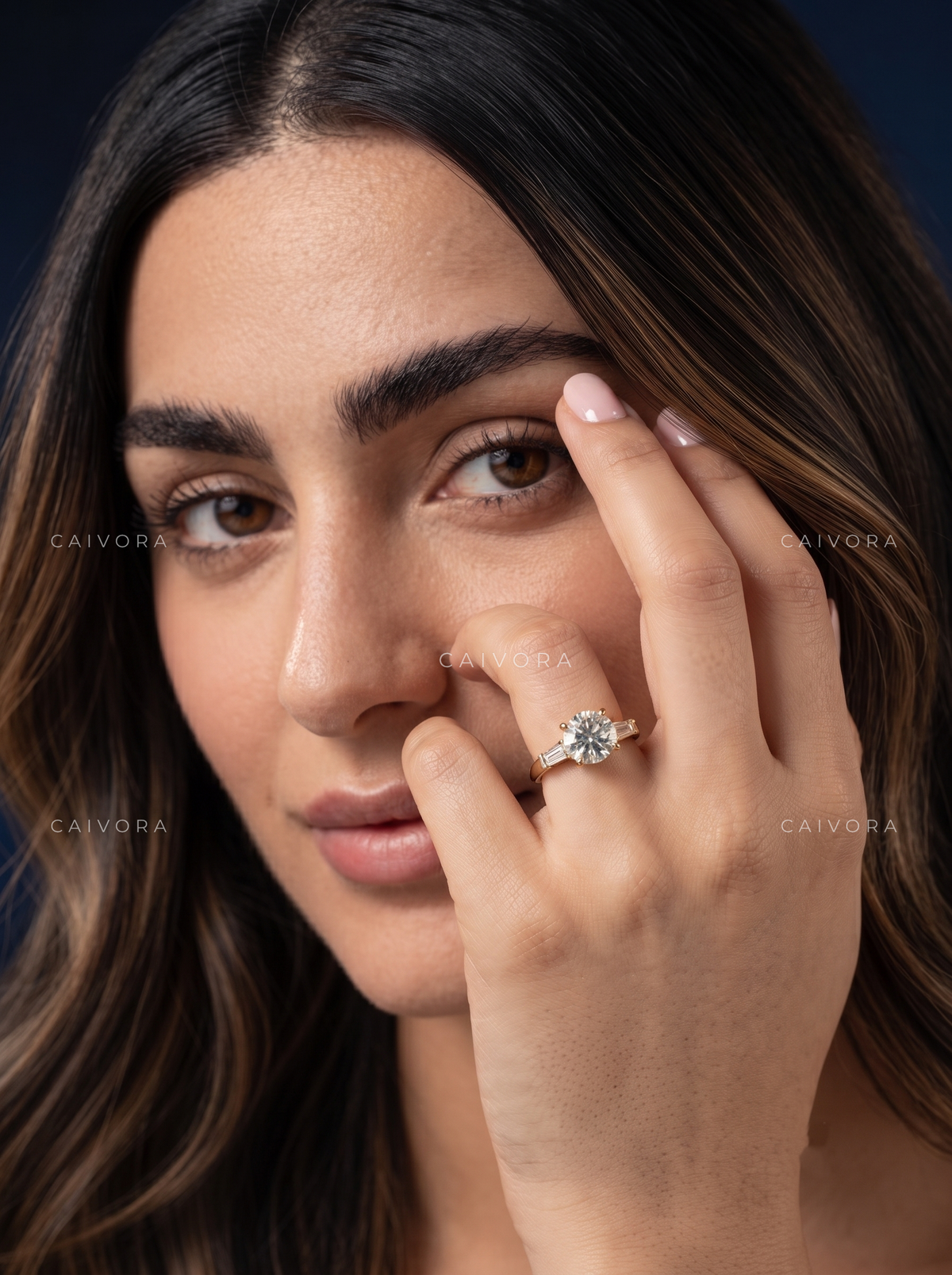 Classic Brilliance with a Geometric Diamond Frame