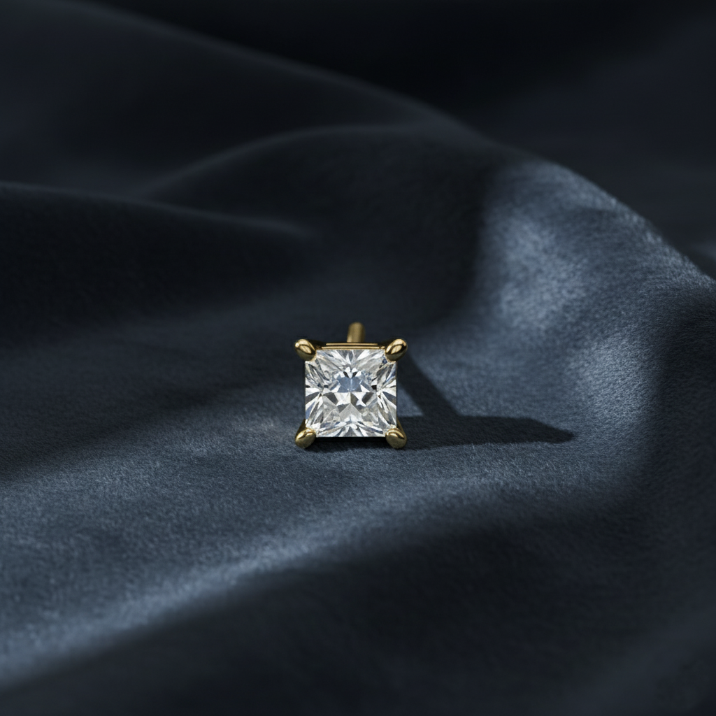 Bold Geometric Solo Diamond Stud