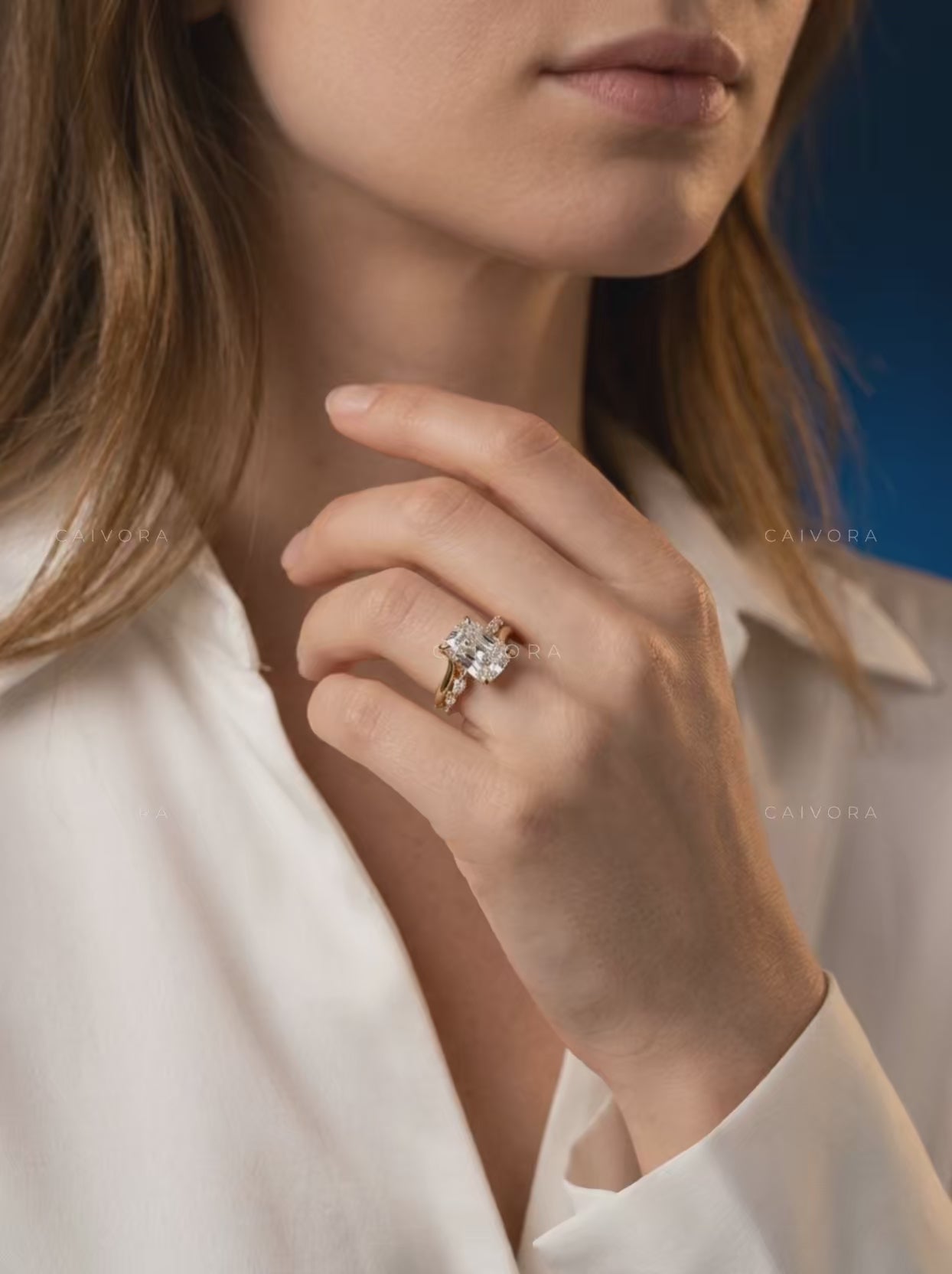Elegant Twist Band Engagement Ring with Cushion Cut Diamond