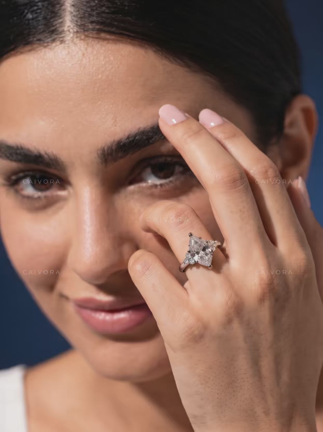 Evelora Sculpted Ring Showcasing a Dutch Marquise Diamond